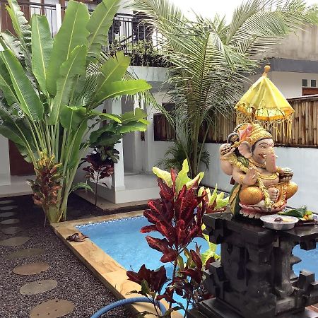 Villa Iris Homestay Uluwatu Esterno foto