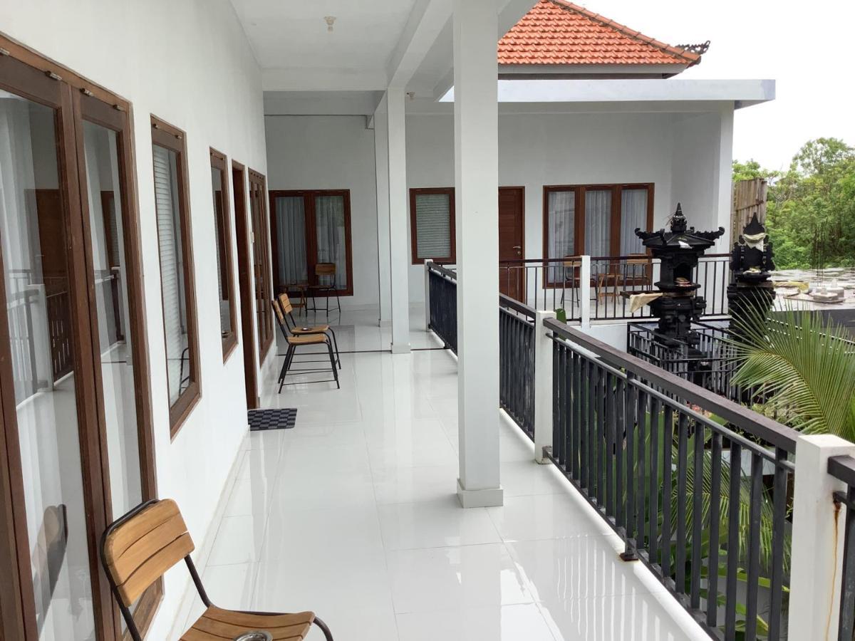 Villa Iris Homestay Uluwatu Esterno foto