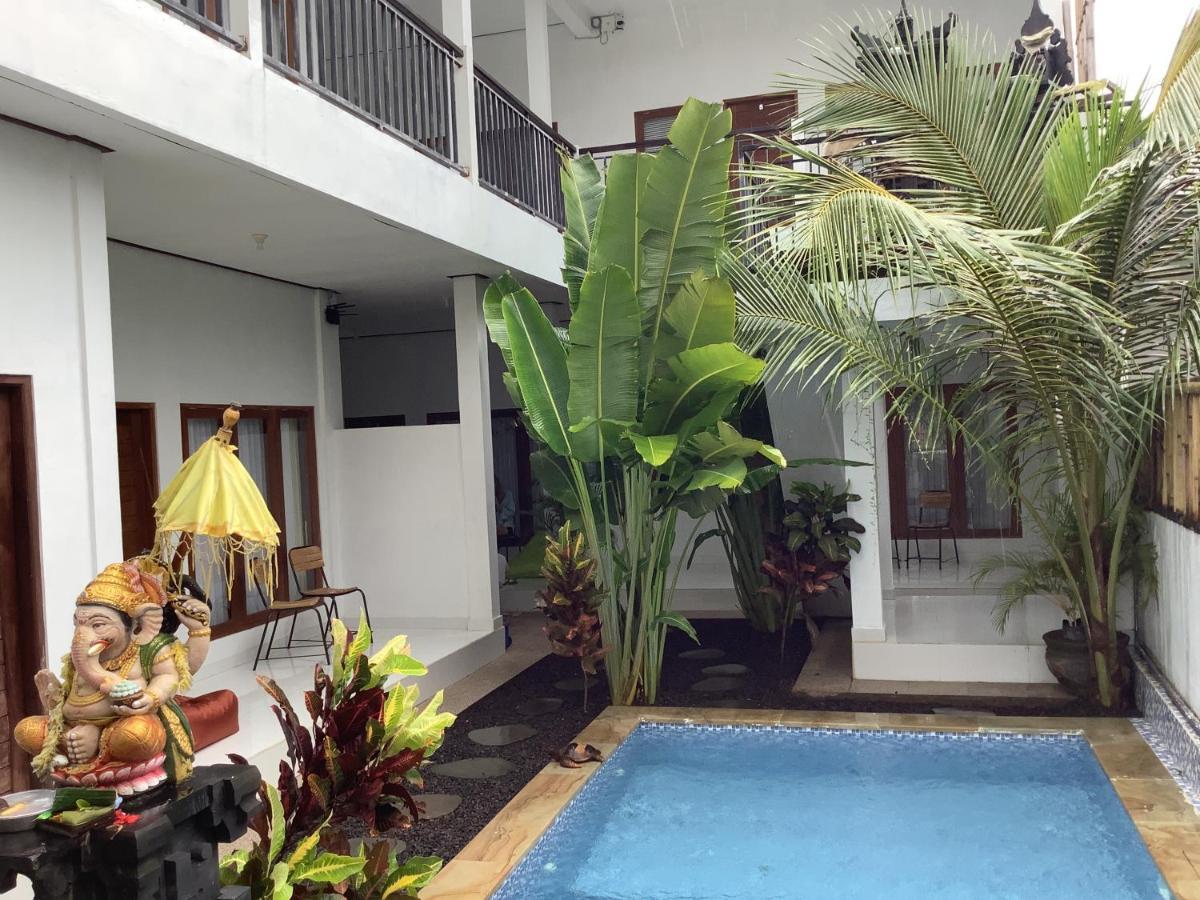Villa Iris Homestay Uluwatu Esterno foto
