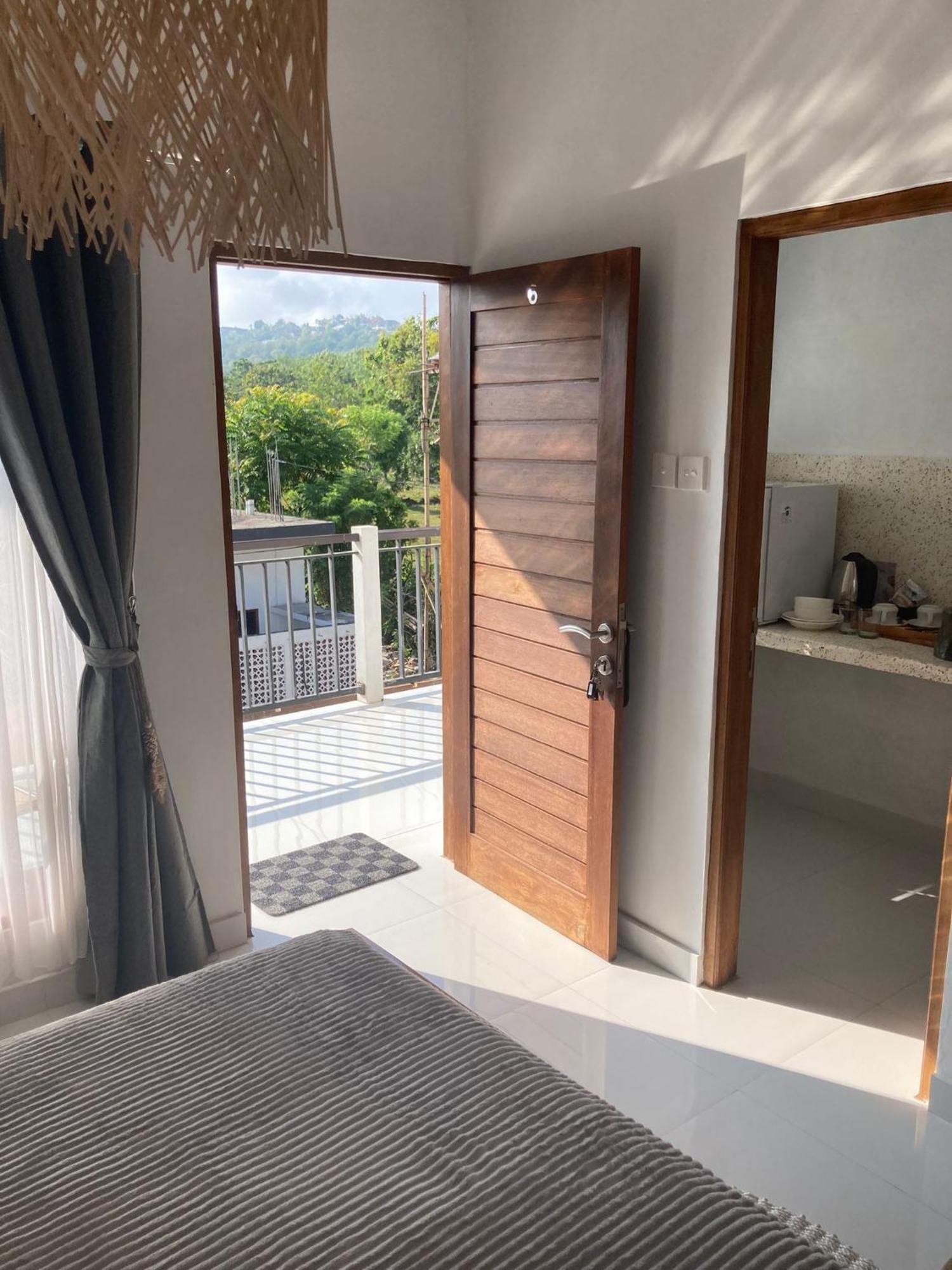 Villa Iris Homestay Uluwatu Esterno foto